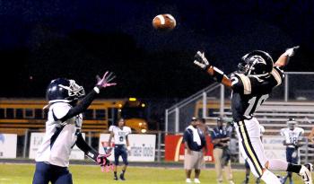 Berwick High School’s Braden Billiot tries to deflect a pass away from a KIPP Renaissance player during the Panthers’ 7-0 homecoming
win last week. Berwick will be looking for their second win in as many weeks when they host Jeanerette Friday in a 7 p.m. contest.